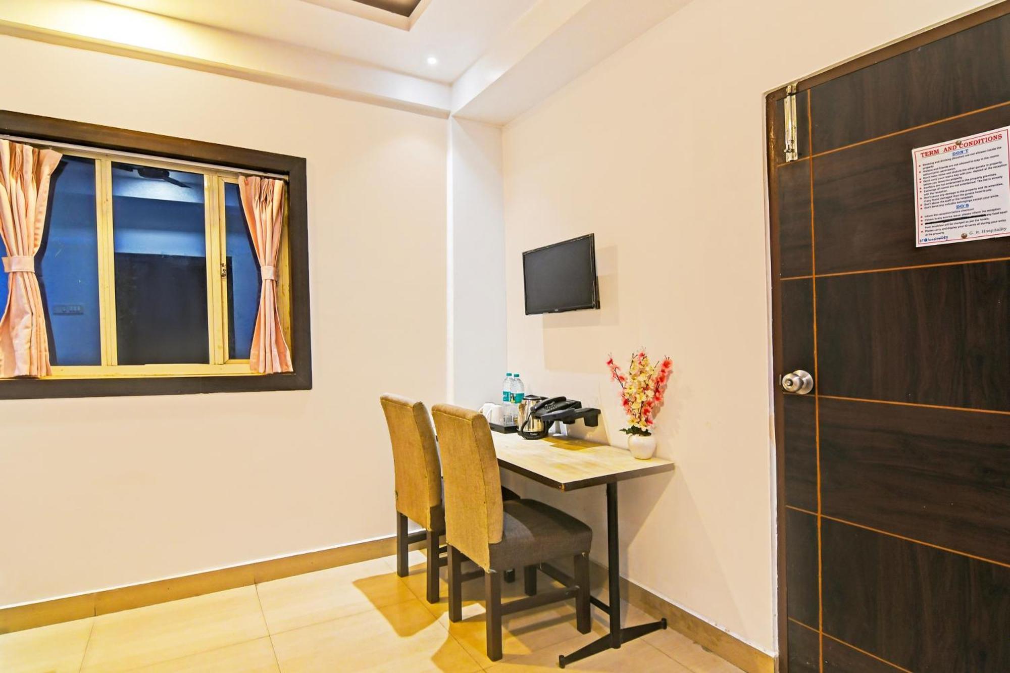 Super Hotel O Baguiati Nager Bazaar Екстериор снимка
