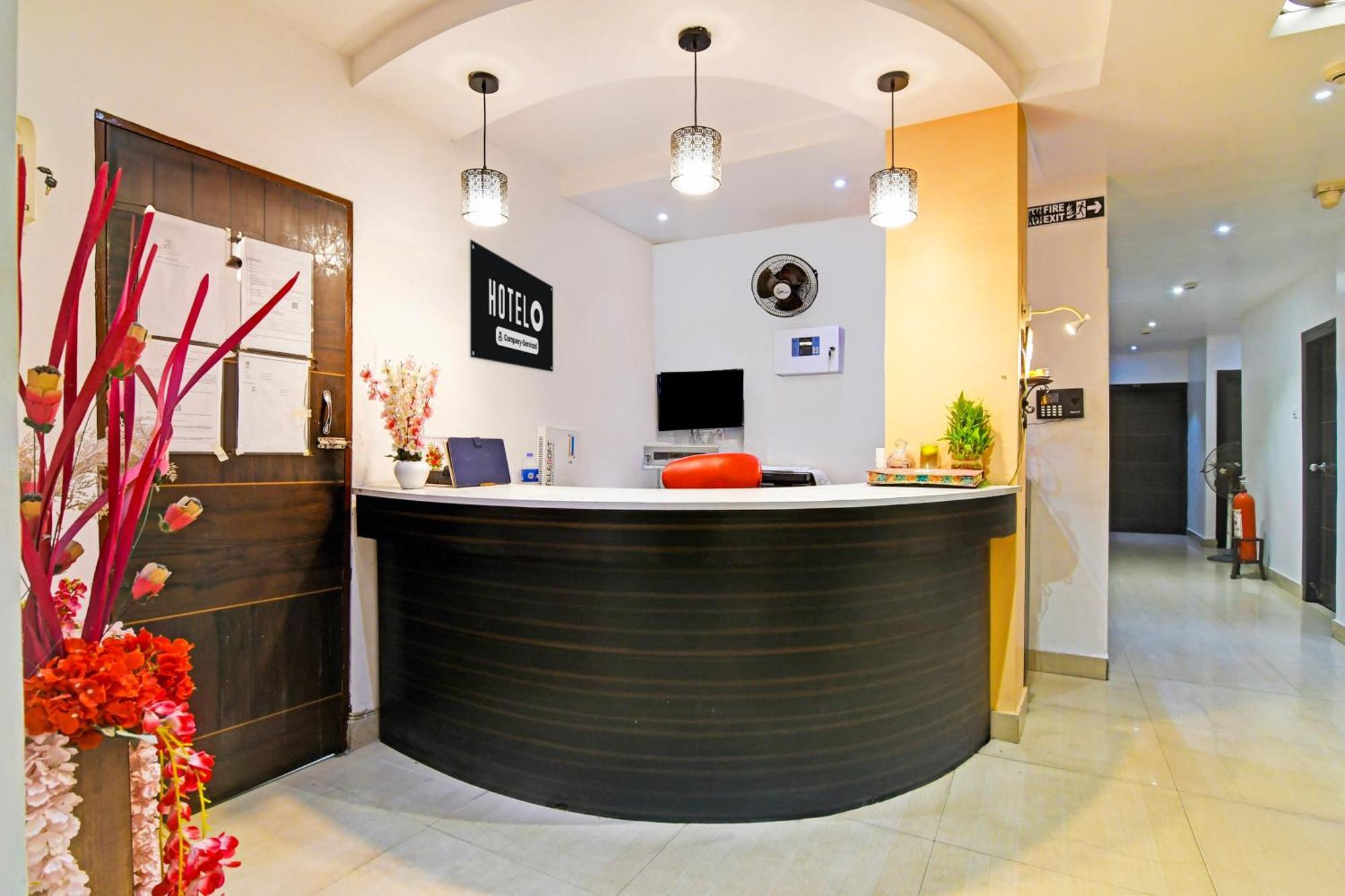 Super Hotel O Baguiati Nager Bazaar Екстериор снимка